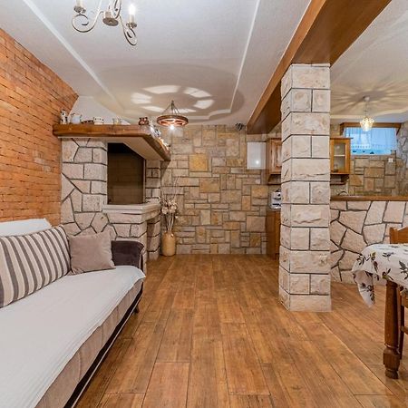 Apartment Jurasic Orlec エクステリア 写真