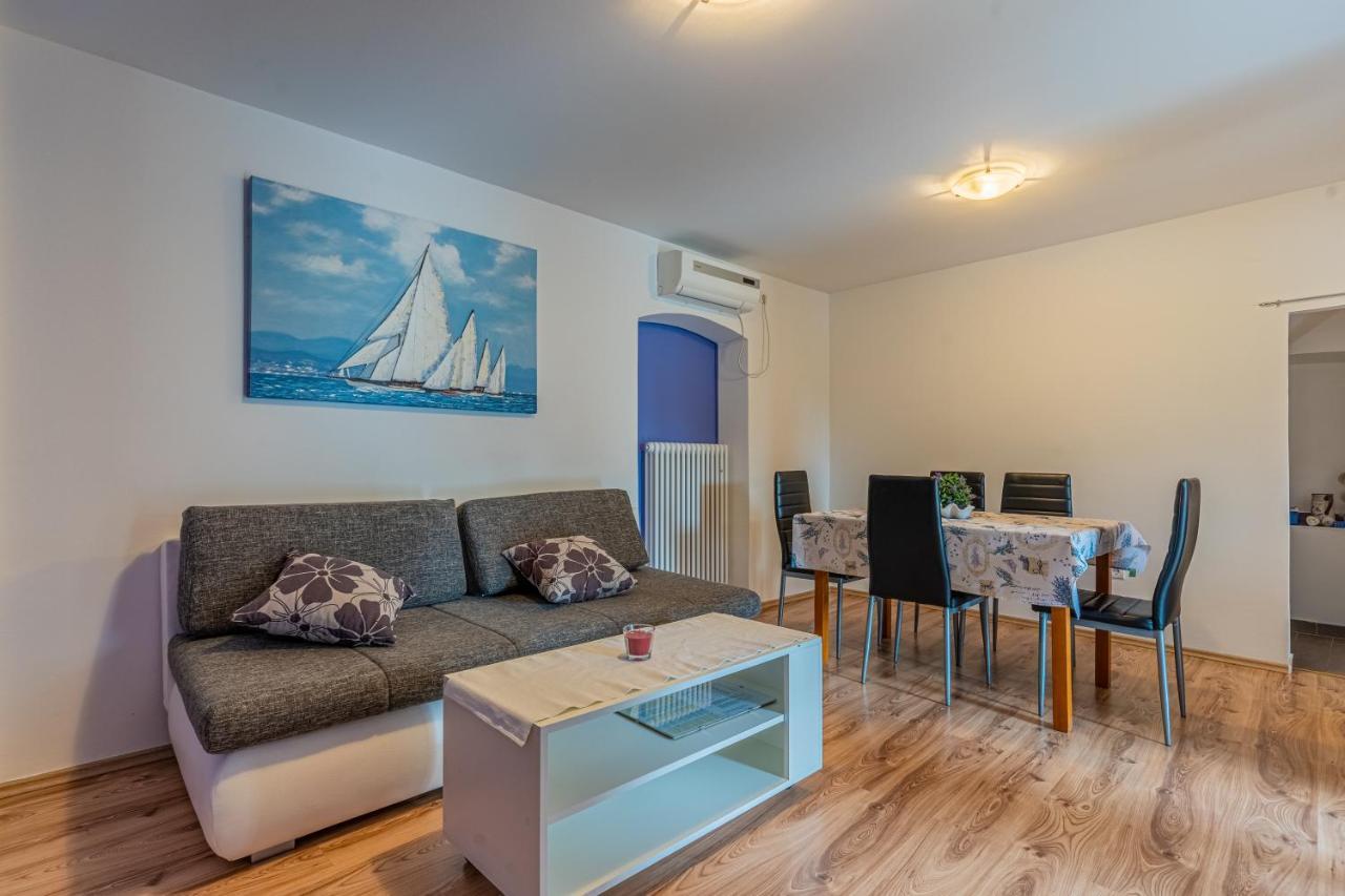 Apartment Jurasic Orlec エクステリア 写真